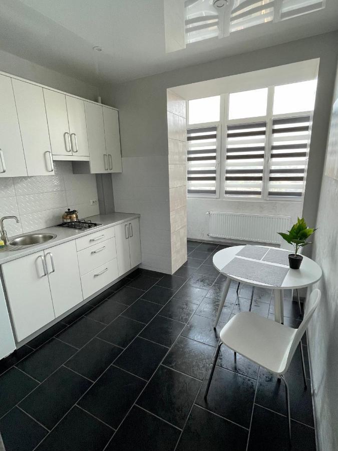 Apartment For You Iwano-Frankiwsk Zewnętrze zdjęcie